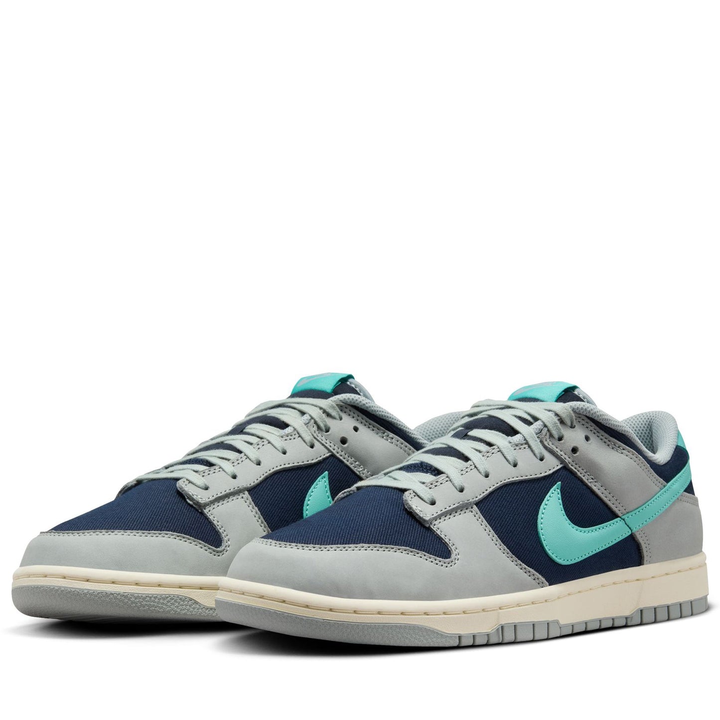 Nike Dunk Low Retro Premium - Light Pumice/Green Frost