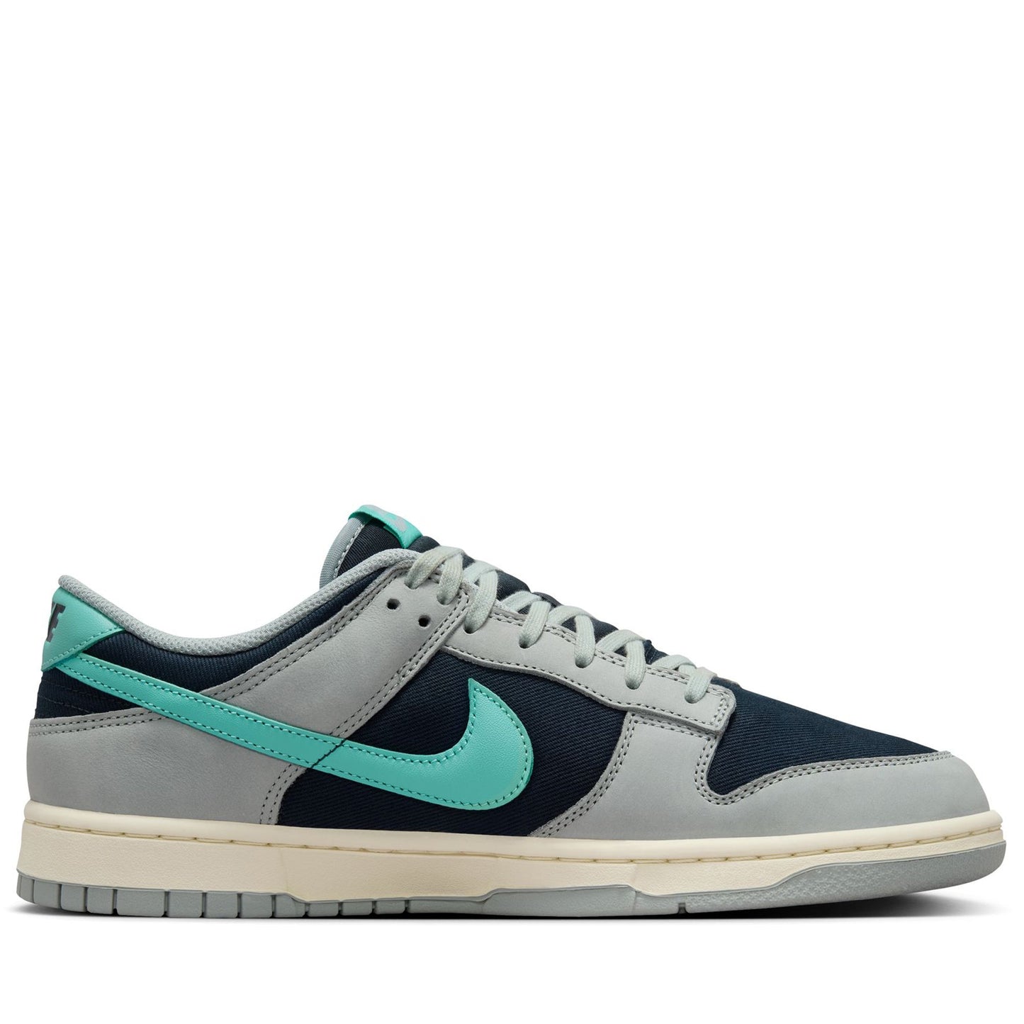 Nike Dunk Low Retro Premium - Light Pumice/Green Frost