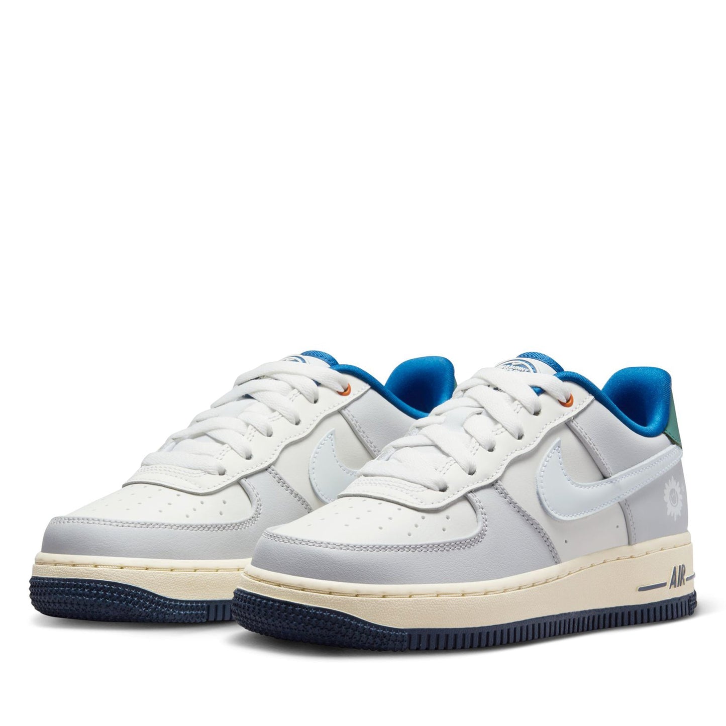 Nike Air Force 1 LV8 (GS) - Sail/White