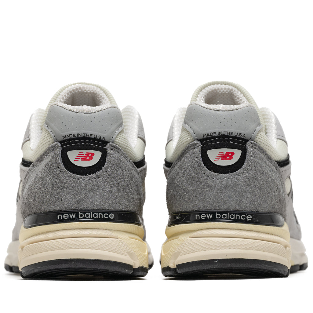 New Balance Made in USA 990v4 - Grey/Black