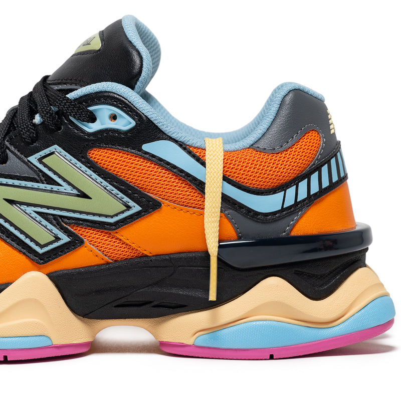 New Balance 9060 - Orange/Black