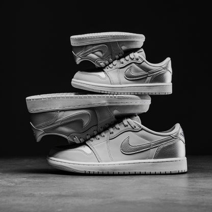 Air Jordan 1 Retro Low OG 'Silver' (GS) - Neutral Grey/Metallic Silver